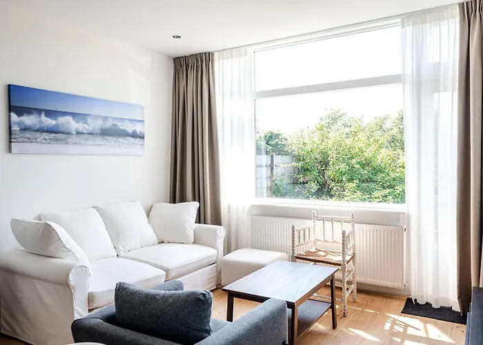 The Shell 42 * Zandvoort